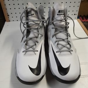 Nike PrimeHype Basketball Shoe New without Box